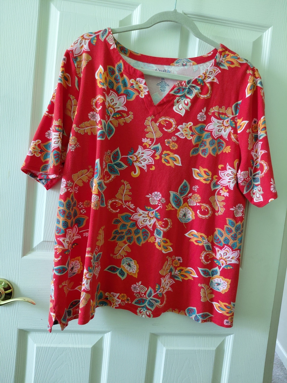 croft & barrow Red Floral V-Neck Short Sleeve Tee Size XXL